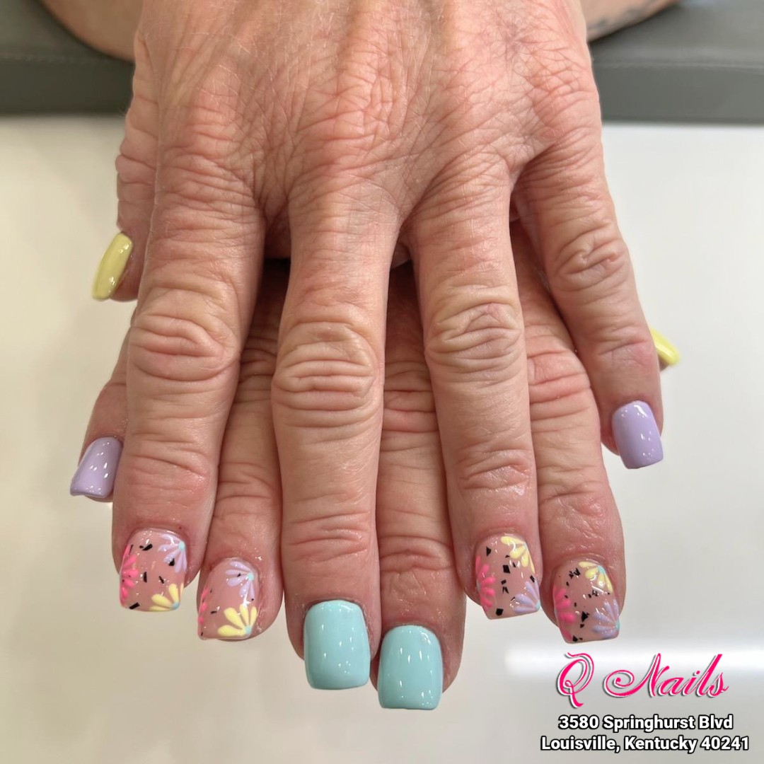 Lovely nail design_Q Nails Louisville, Kentucky 40241